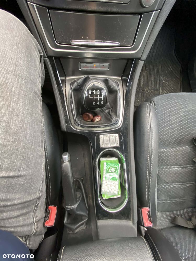 Ford Mondeo - 9