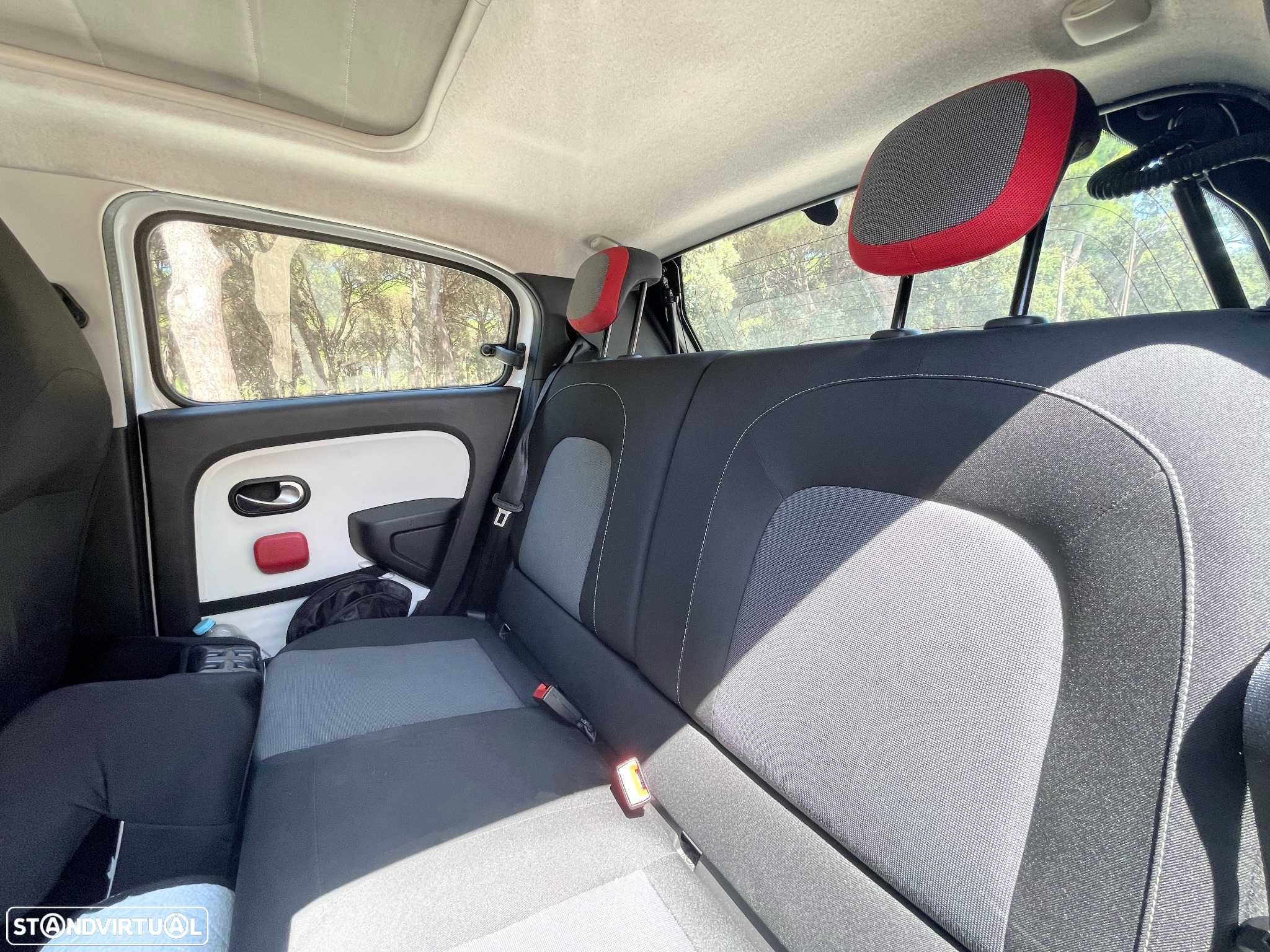 Renault Twingo 1.0 SCe Luxe - 13