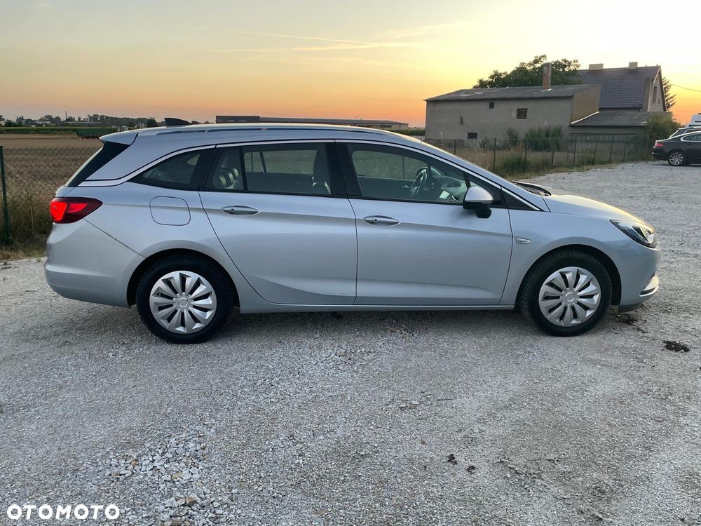 Opel Astra 1.6 BiTrb D (CDTI) Start/Stop Business - 2