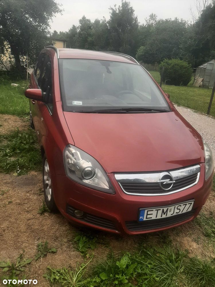 Opel Zafira - 1