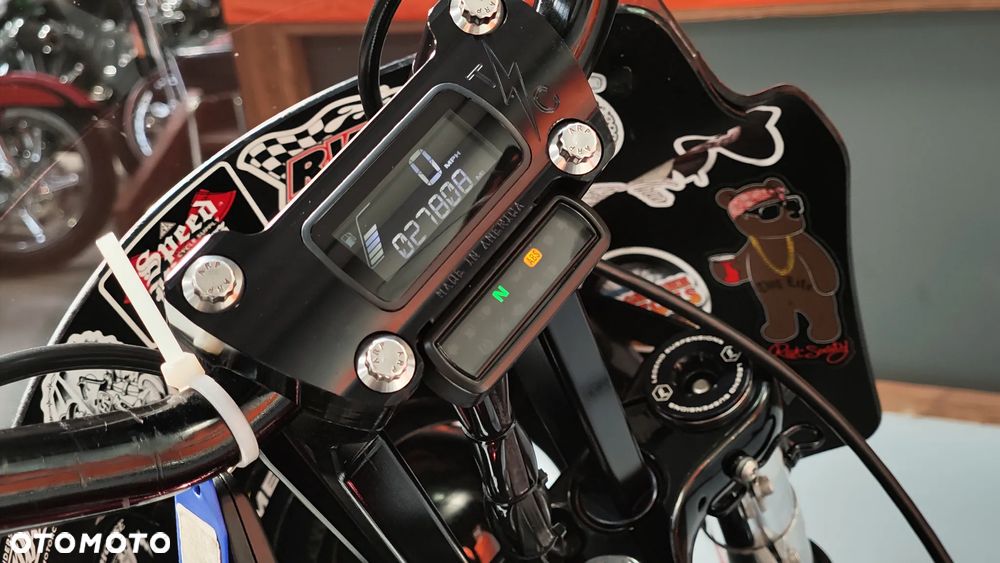 Harley-Davidson Softail Street Bob - 11