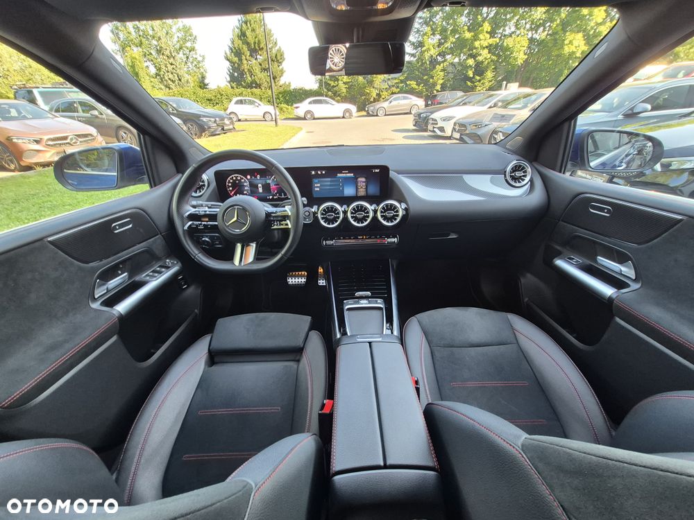 Mercedes-Benz Klasa B 200 d AMG Line 8G-DCT - 24