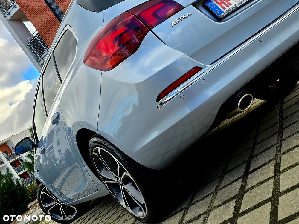 Opel Astra 2.0 CDTI Exklusiv - 21