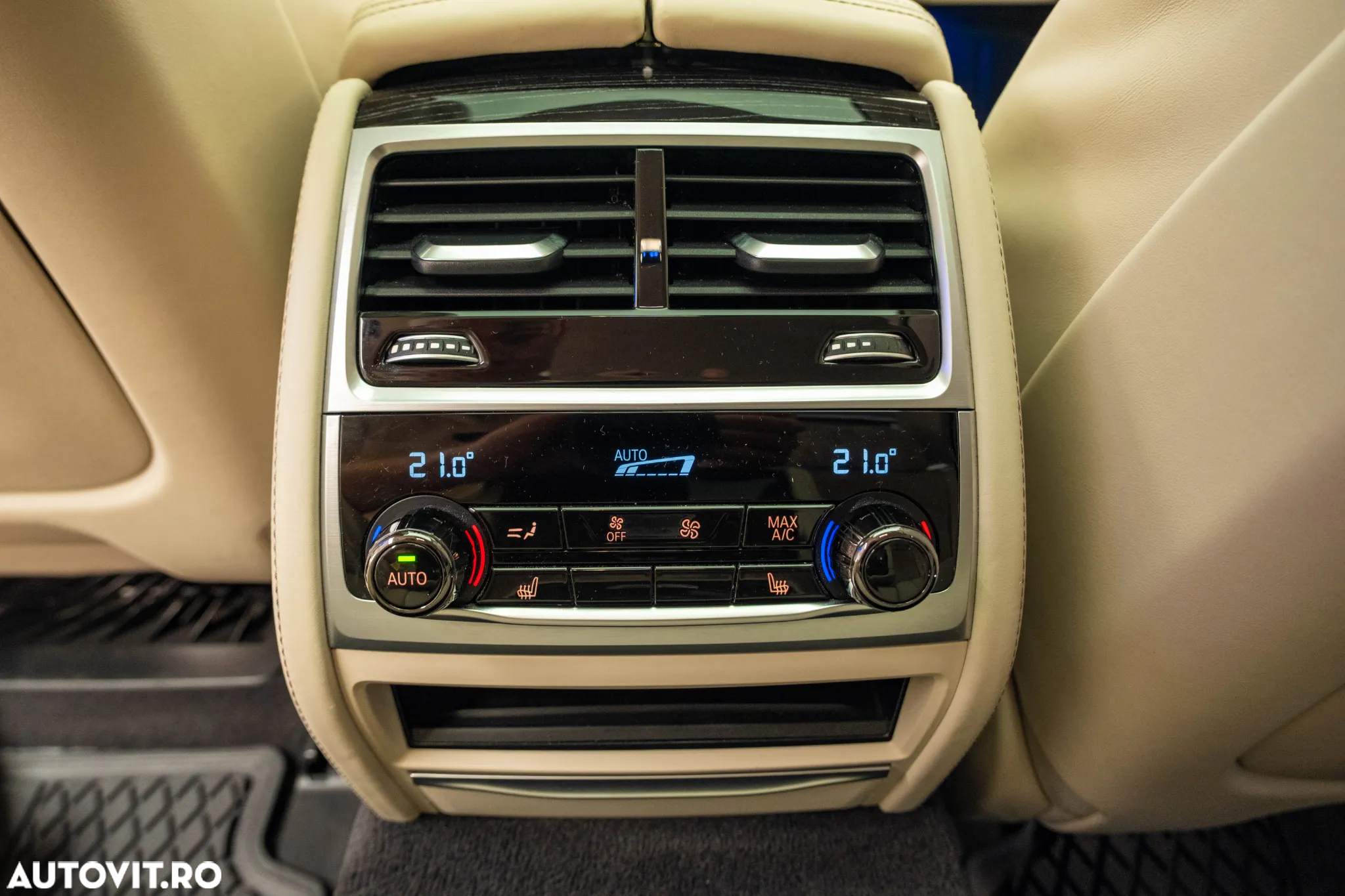 BMW Seria 7 750d xDrive - 33