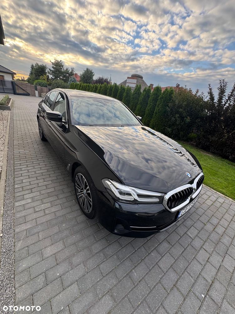 BMW Seria 5 520d xDrive Business Edition - 16