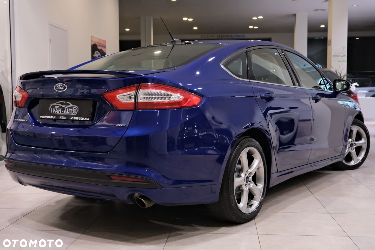 Ford Fusion - 8
