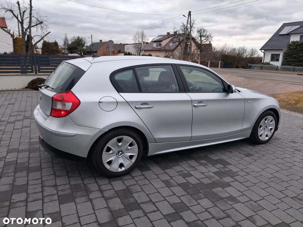 BMW Seria 1 118d - 28