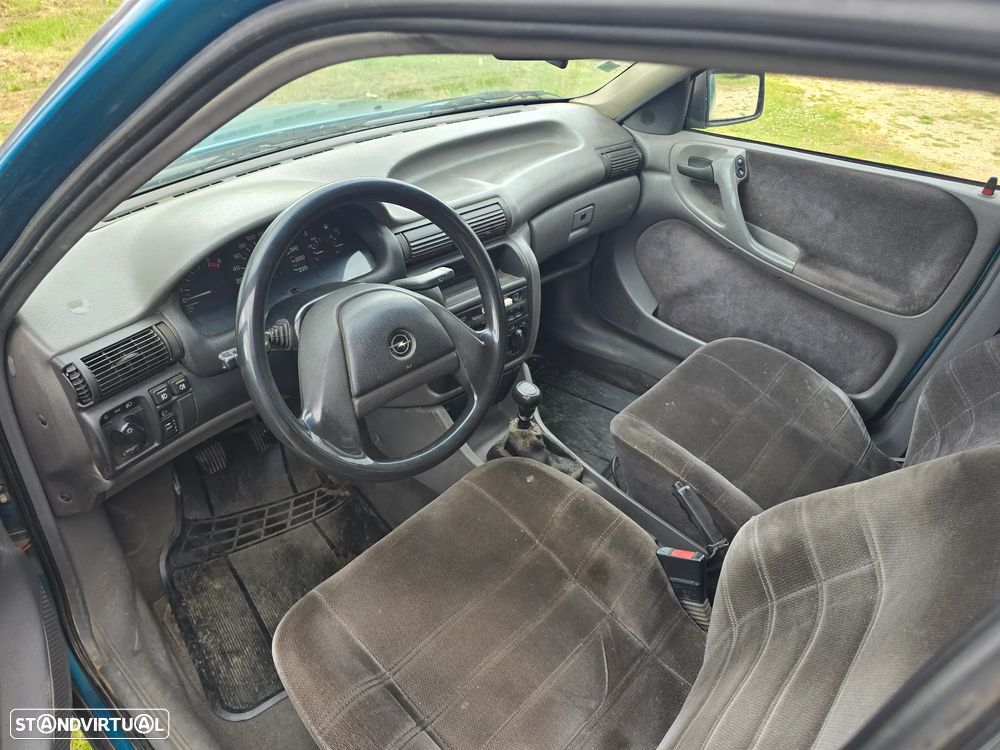 Opel Astra Caravan 1.7 TD Club - 5