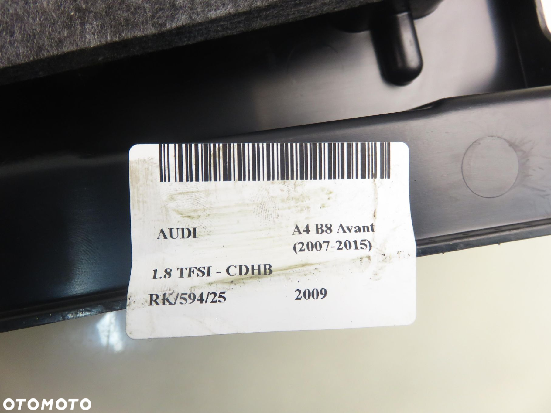 WYKŁADZINA DYWAN SCHOWEK Z BAGAŻNIKA Z KLUCZAMI AUDI A4 B8 8K9861529B - 5