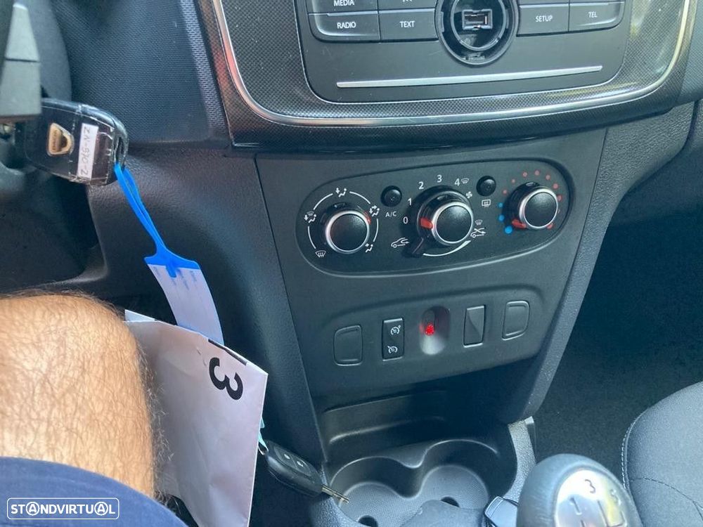 Dacia Sandero 1.0 SCe Comfort - 12