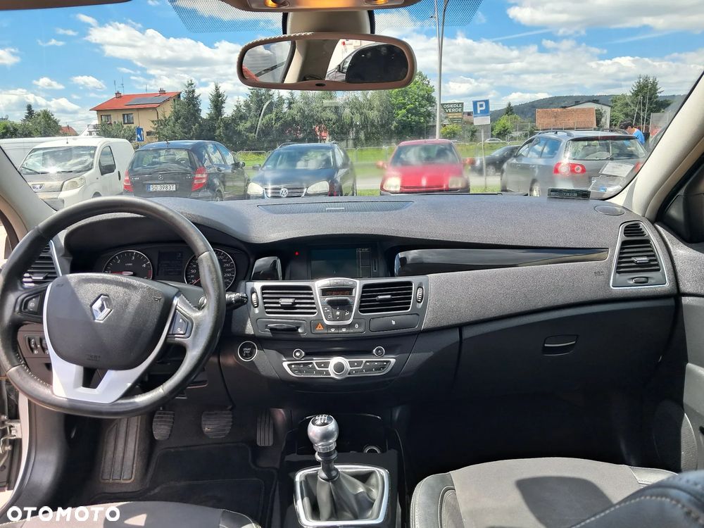 Renault Laguna 2.0 dCi Black Edition - 8