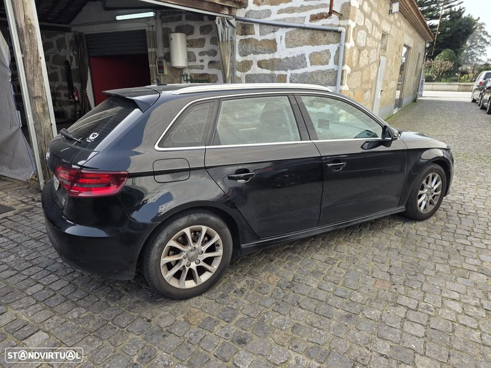 Audi A3 Sportback 1.6 TDI (clean diesel) S line Sport Pack - 9