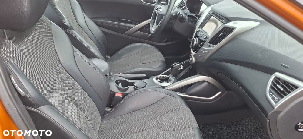 Hyundai Veloster 1.6 DCT Premium - 13
