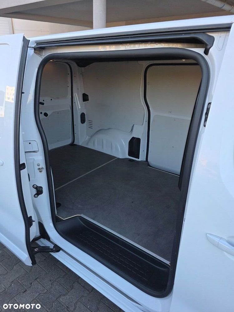 Toyota PROACE - 16