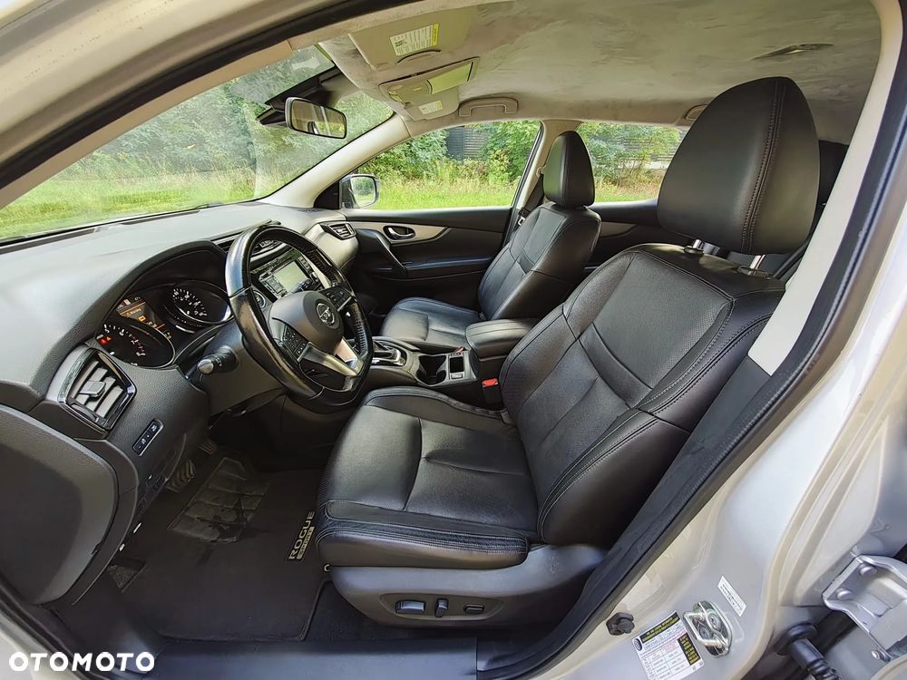 Nissan Rogue - 14