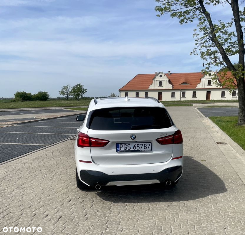 BMW X1 - 10