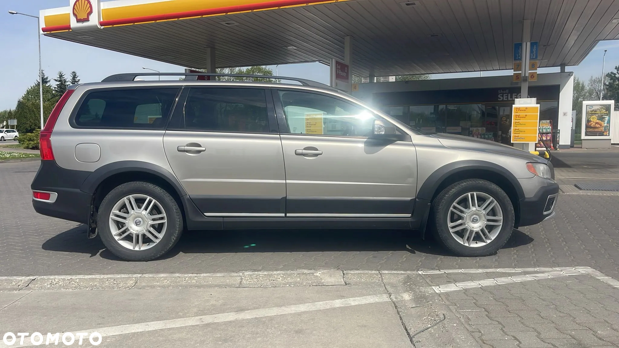 Volvo XC 70 D5 AWD Kinetic - 19