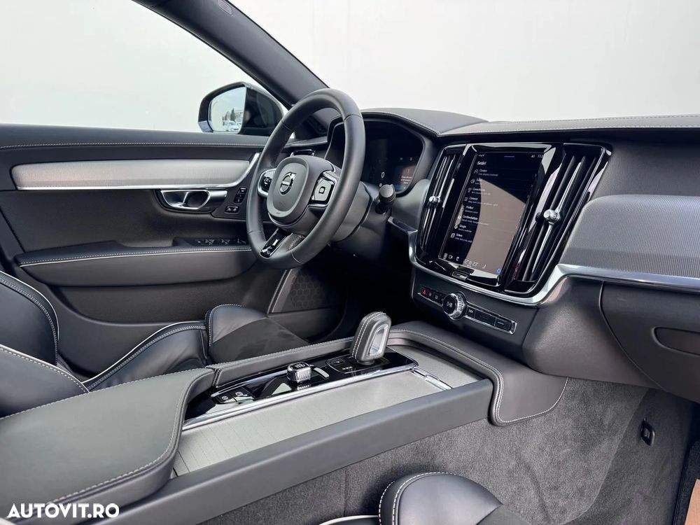 Volvo S90 - 23