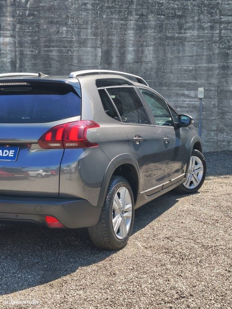 Peugeot 2008 1.2 PureTech Signature - 19