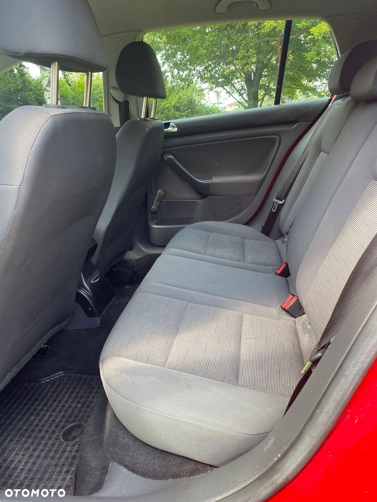 Volkswagen Golf - 9