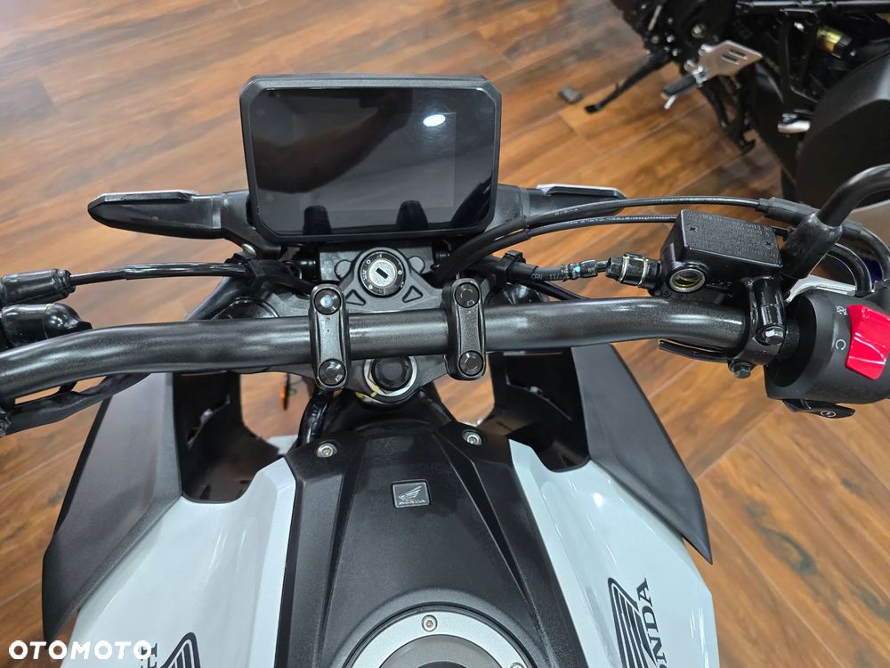 Honda CB - 4