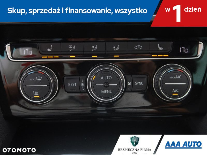 Volkswagen Passat - 17