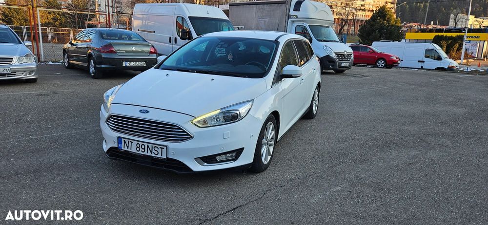 Ford Focus - 13