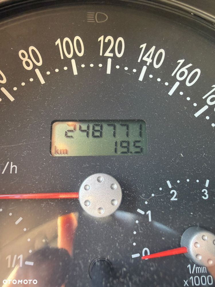 Volkswagen New Beetle 1.9 TDI - 8