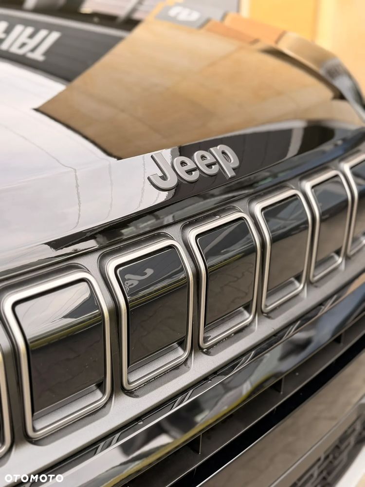 Jeep Avenger 1.2 T3 mHEV Black Edition FWD eDCT6 - 9