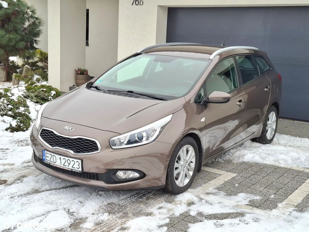 Kia Ceed 1.6 GDI Platinum Edition - 1
