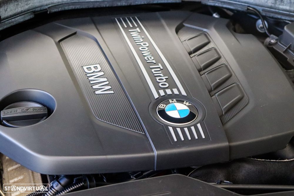 BMW 320 d Auto Pack M - 13