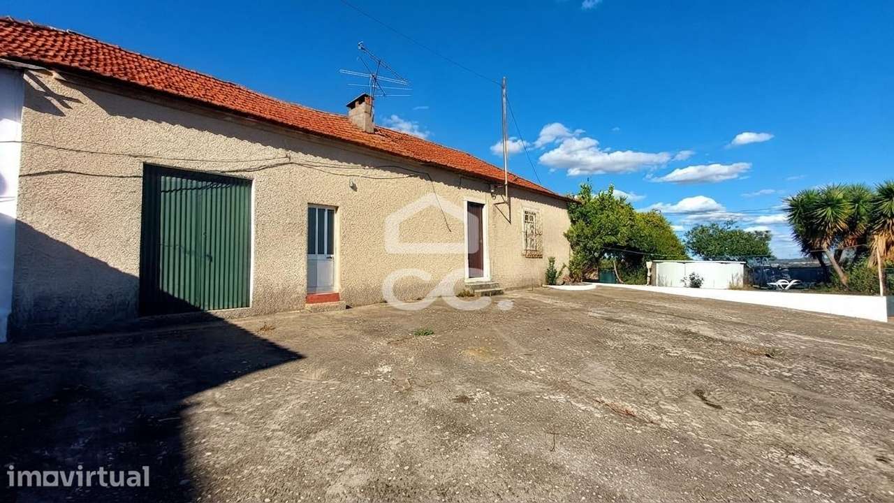 Quinta com 14.590m2, Moradia, Casa do Caseiro e Estruturas Agrícolas e - Grande imagem: 3/59