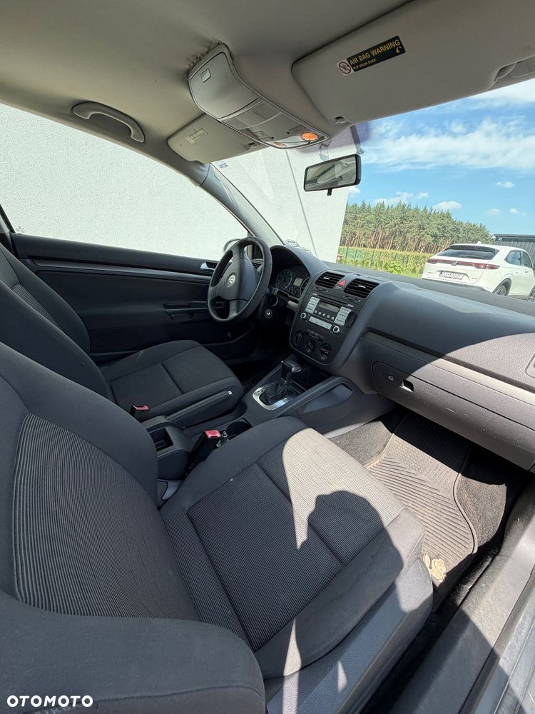 Volkswagen Golf - 12