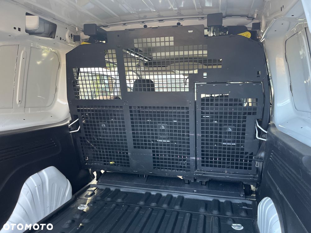 Toyota Proace City - 16