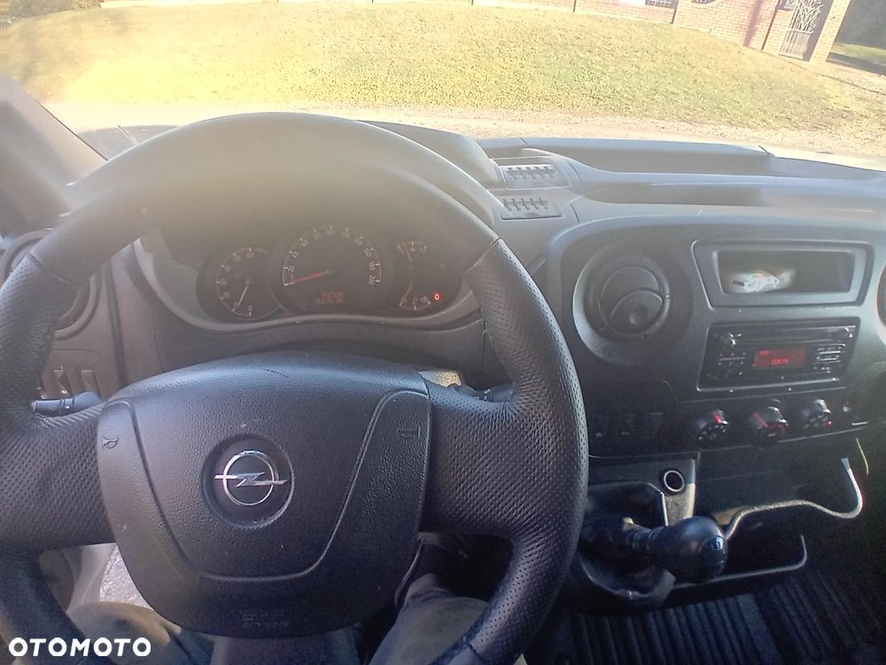 Opel Movano  jak master - 11