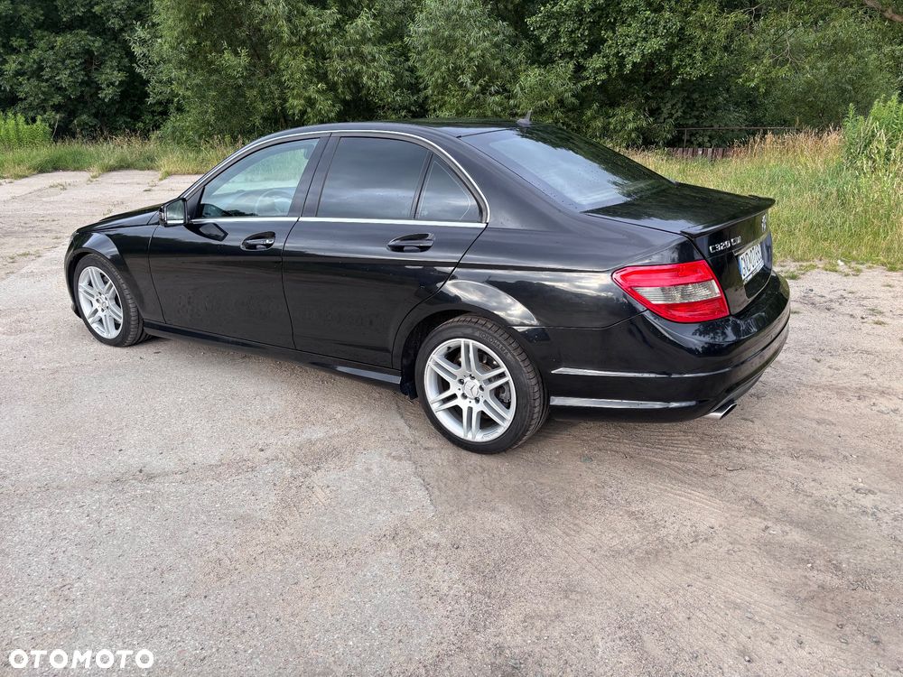 Mercedes-Benz Klasa C 320 CDI DPF 7G-TRONIC Avantgarde - 12