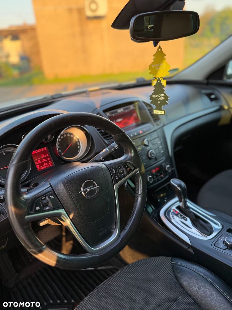 Opel Insignia - 8
