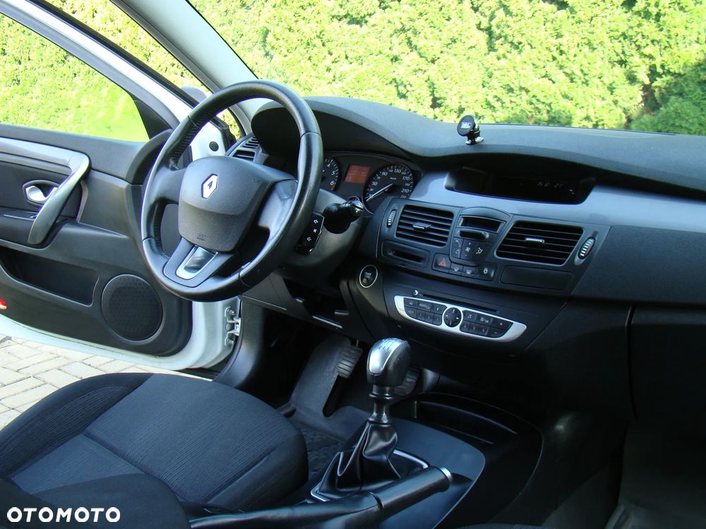 Renault Laguna 2.0 16V 140 Emotion - 20