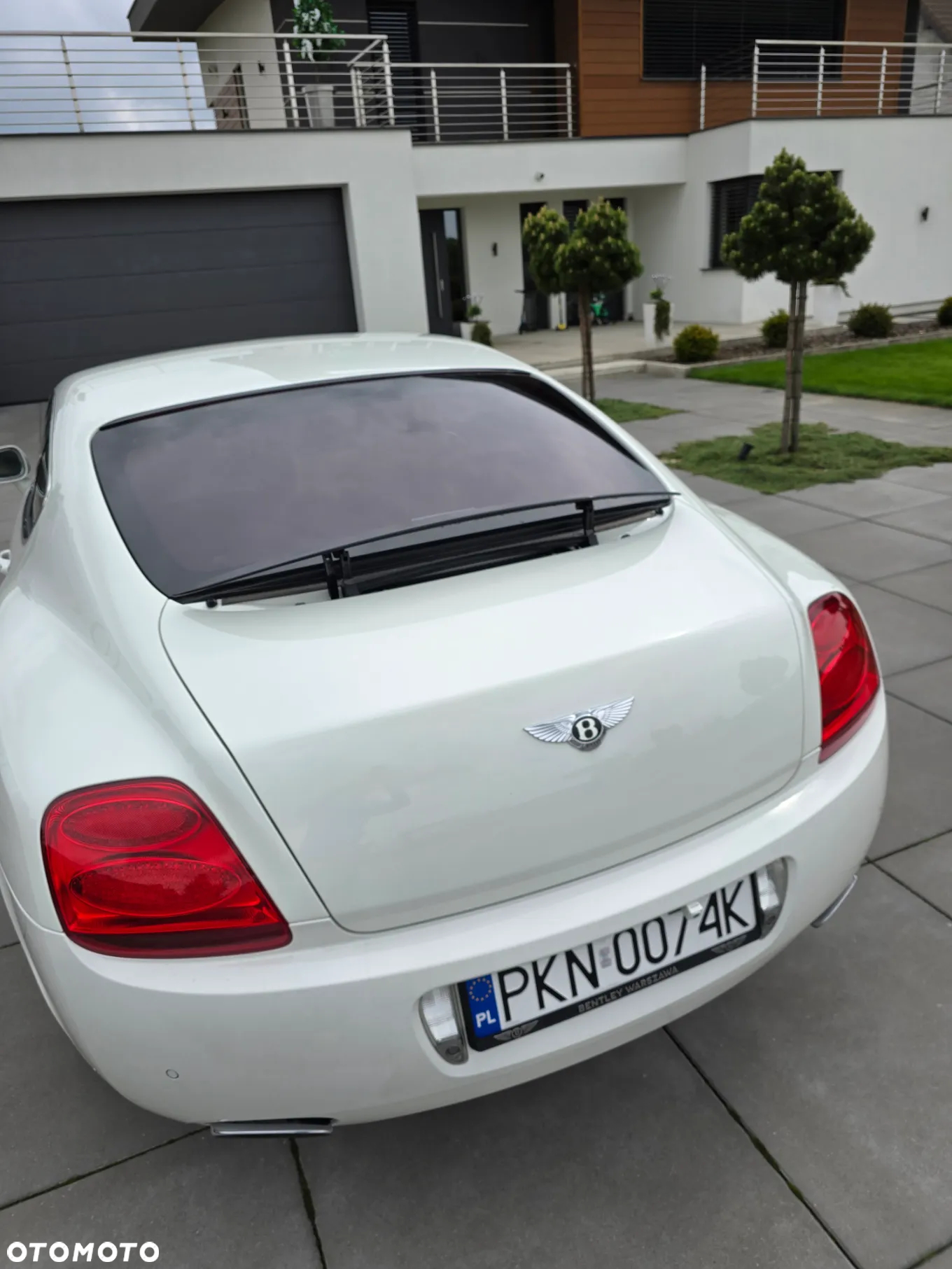 Bentley Continental GT Standard - 30