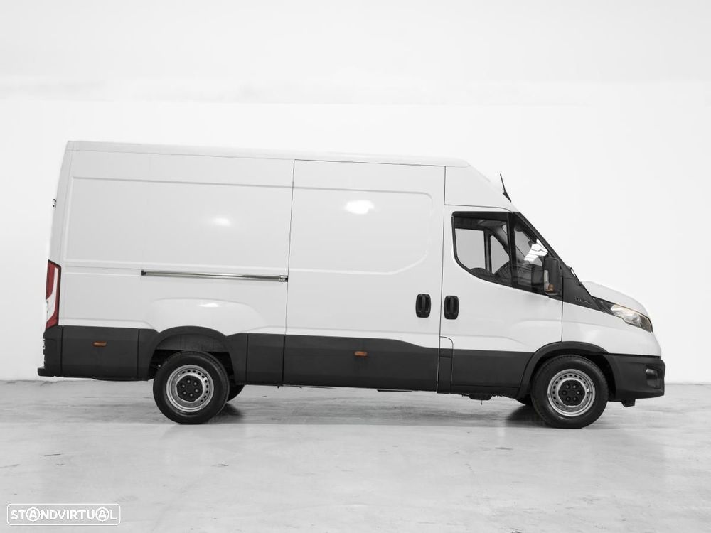 Iveco Daily 2.3 12m3 c/IVA - 2