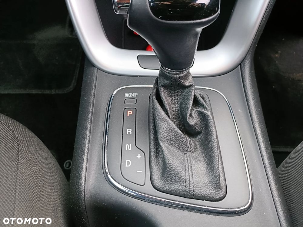 Kia Ceed 1.6 GDI M DCT - 9