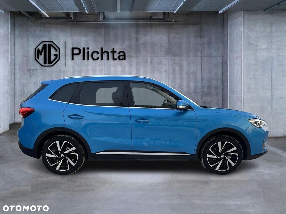 MG ZS Hybrid+ - 10