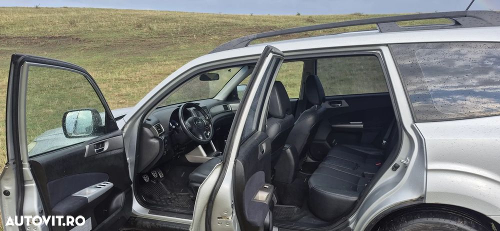 Subaru Forester 2.5XT VQ - 6