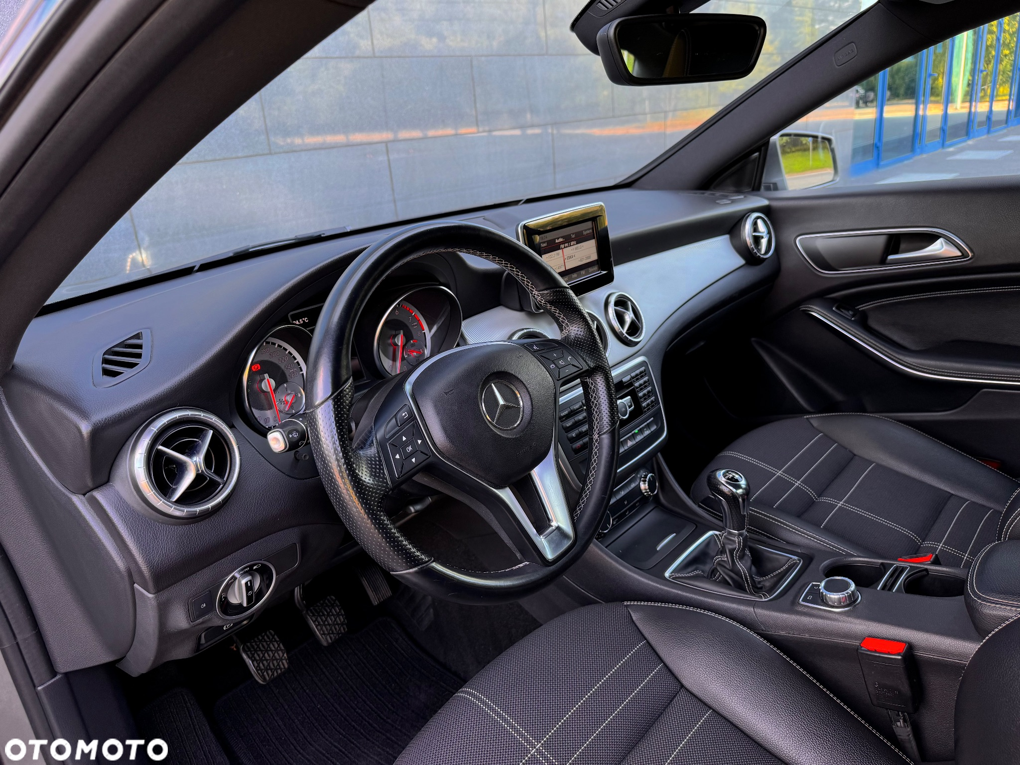 Mercedes-Benz CLA 180 Urban - 6