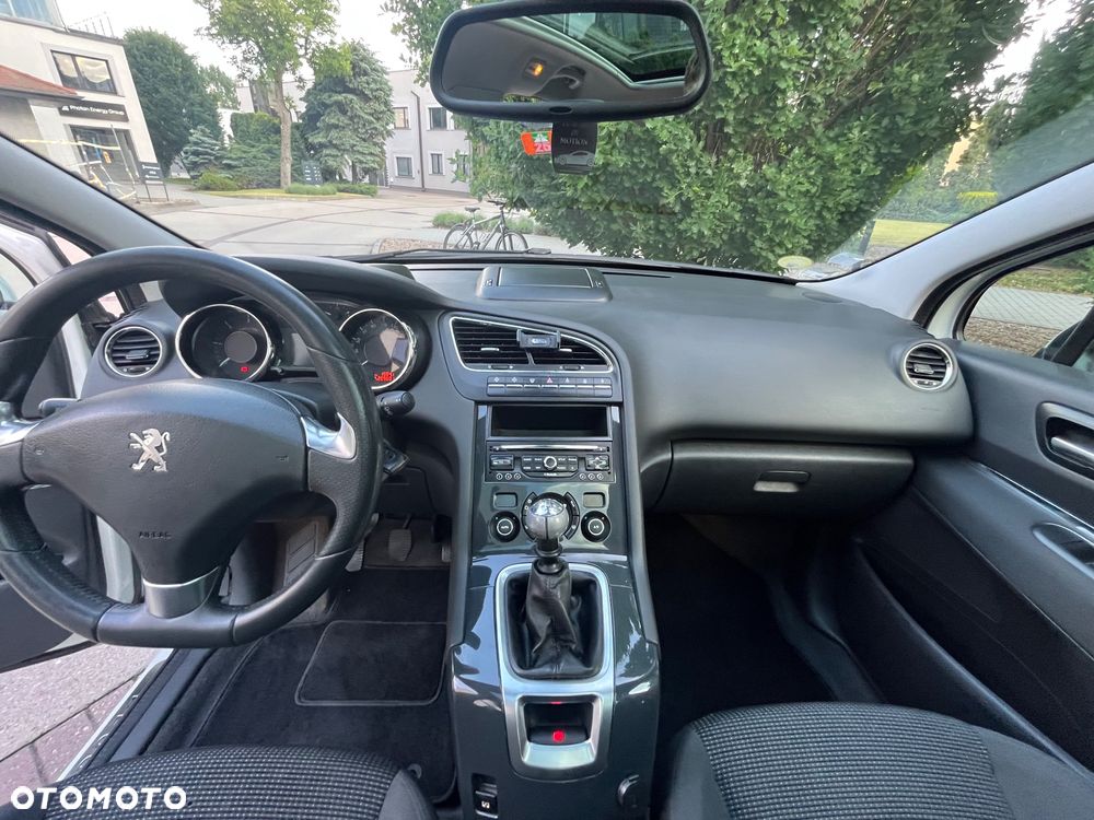 Peugeot 5008 HDI 115 Allure - 15