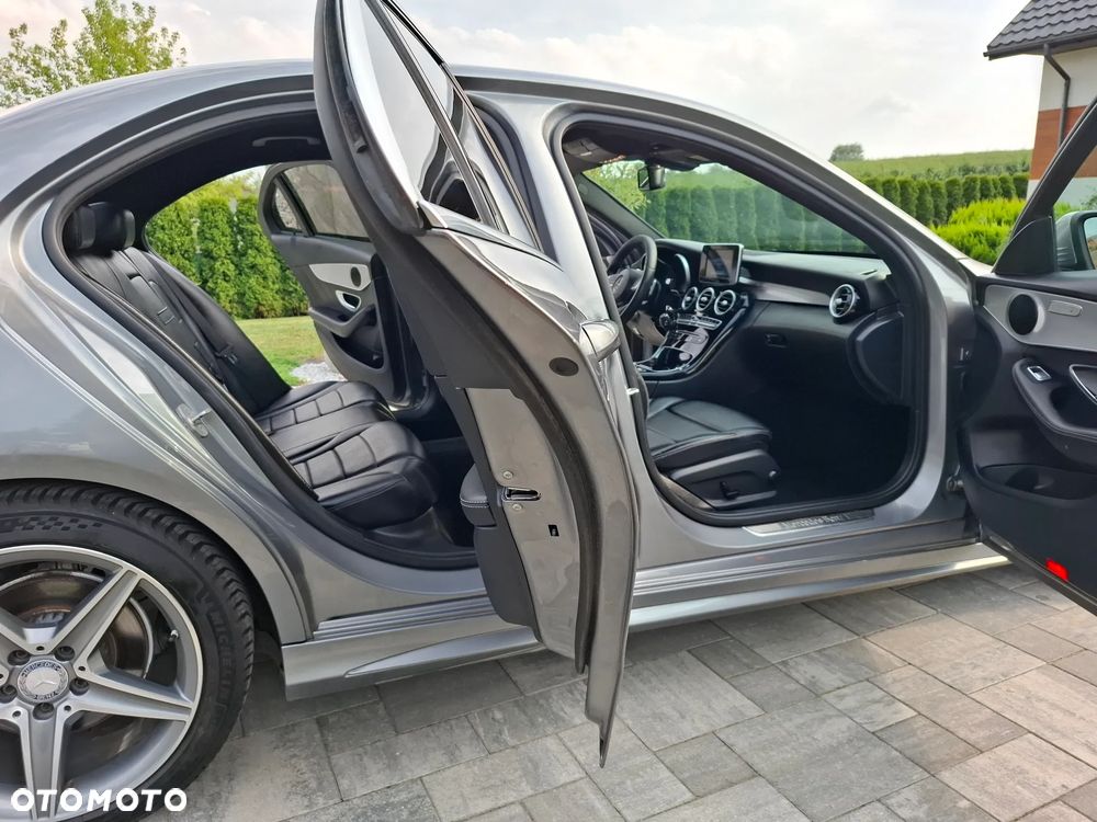 Mercedes-Benz Klasa C 200 d 7G-TRONIC AMG Line - 28