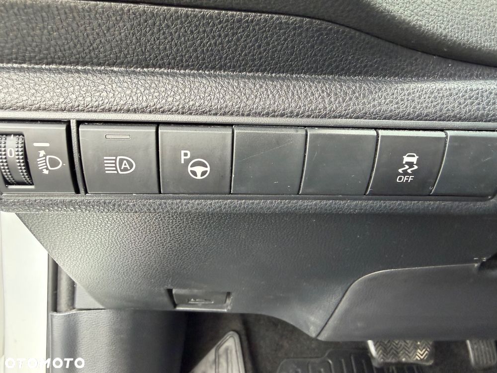 Toyota Corolla 1.8 Hybrid GPF Comfort - 14