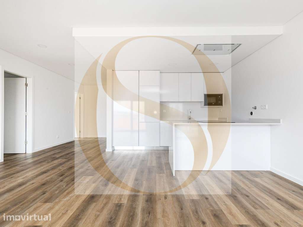 Apartamento T2 com Suite, Varanda e 2 Estacionamentos - Grande imagem: 5/20
