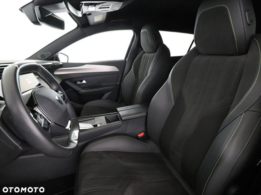 Peugeot 408 1.6 Plug-In Hybrid 225 GT EAT8 - 14