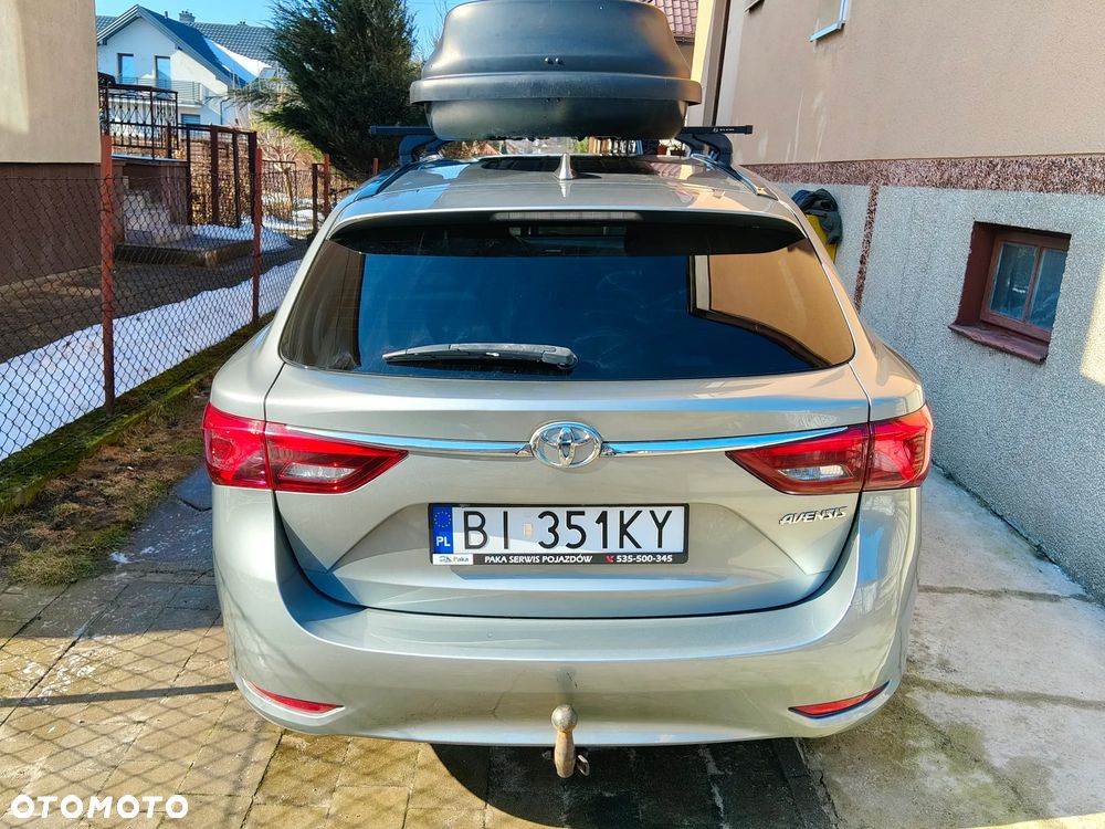 Toyota Avensis - 5